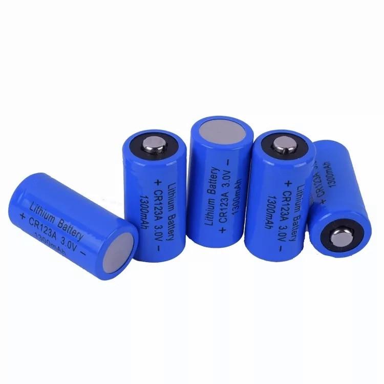 Batteria al litio 3V@1300 mAh CR123A